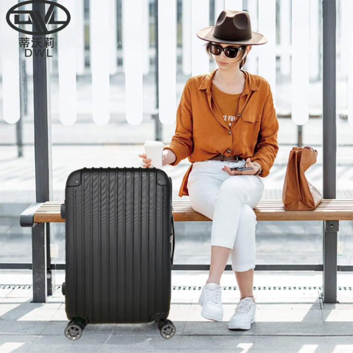 With us get more for less -Custum 3PC Hard shell Luggage set🫵💫🫵✈️ Free shipping 💫
